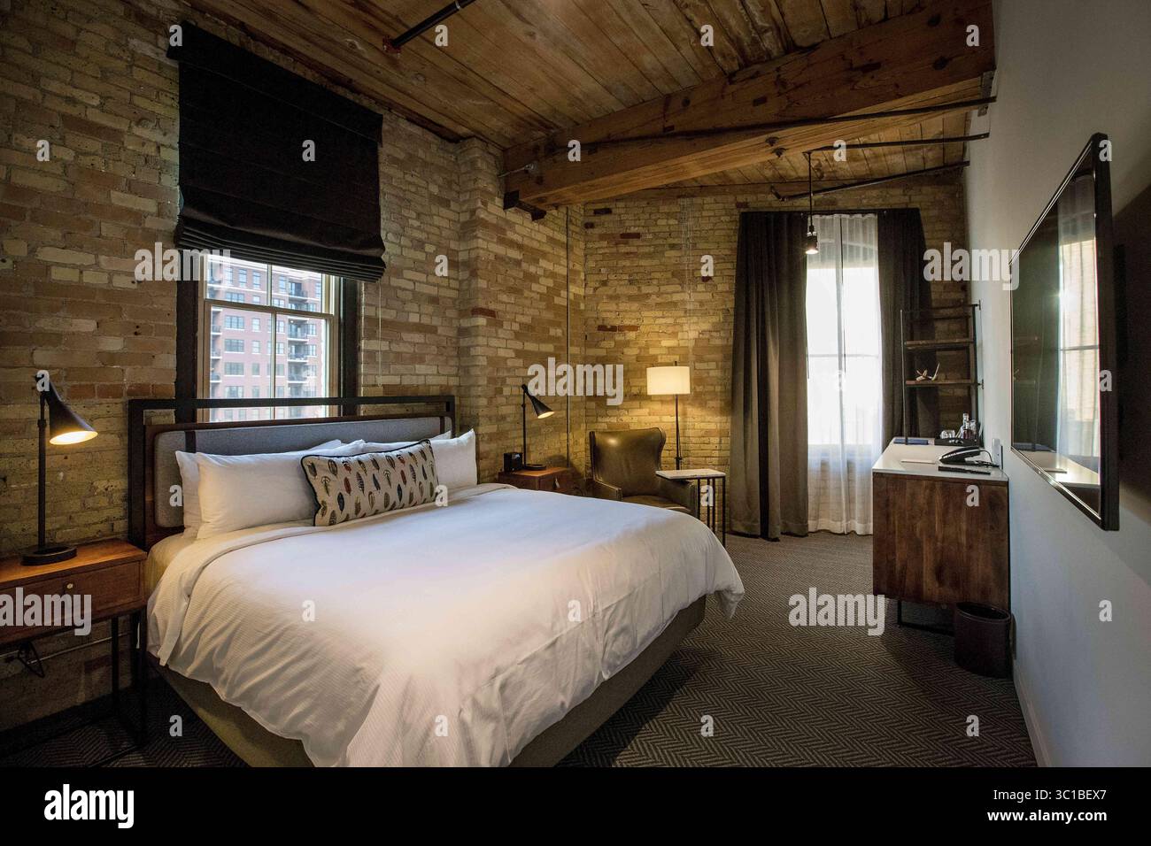 15 novembre 2016 - Minneapolis, Minnesota, USA - Una camera d'angolo all'Hewing Hotel di Minneapolis. .... .. .. - 15 novembre 2016, Minneapolis, Minnesota, l'Hewing Hotel e' uno dei nuovi hotel piu' attesi ad aprire a Minneapolis. L'hotel con 124 camere aprirà ufficialmente le sue porte mercoledì. (Immagine di credito: Carlos Gonzalez/Minneapolis Star Tribune/TNS via cavo ZUMA) Foto Stock