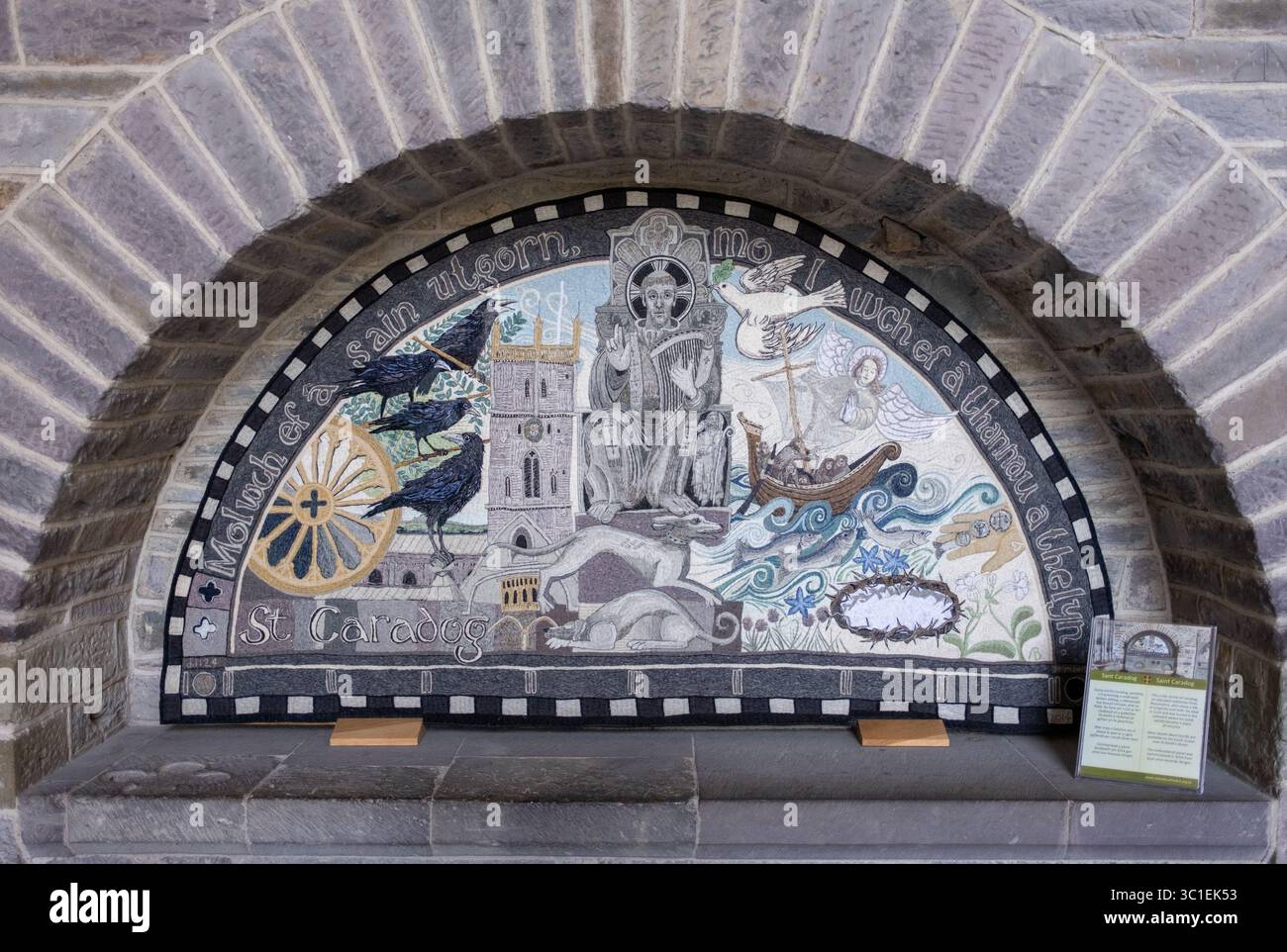 Santuario di San Caradog nella Cattedrale di St Davids nel Pembrokeshire Galles occidentale Regno Unito Foto Stock