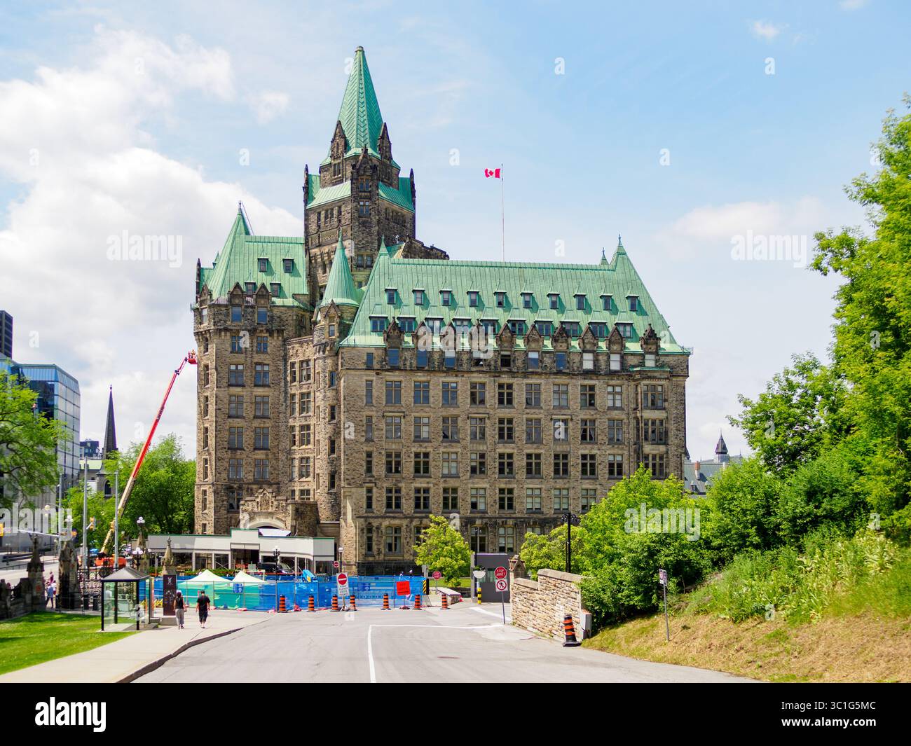 Vista del Confederation Building durante i lavori di ristrutturazione, Ottawa, Ontario, Canada Foto Stock