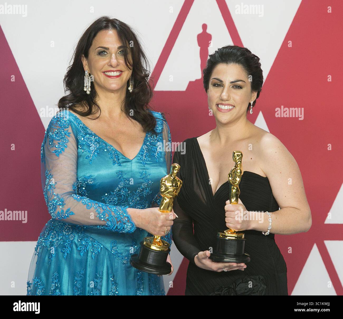 24 febbraio 2019 - Hollywood, California, Stati Uniti - Rayka Zehtabchi e Melissa Berton, vincitori del premio Best Documentary (Short Subject) for 'period. Fine della frase.', nella sala stampa durante il 91° Annual Academy Awards al Dolby Theater domenica 24 febbraio 2019 a Hollywood, California. ARIANA RUIZ/PI (immagine di credito: © Prensa Internacional via cavo ZUMA) Foto Stock