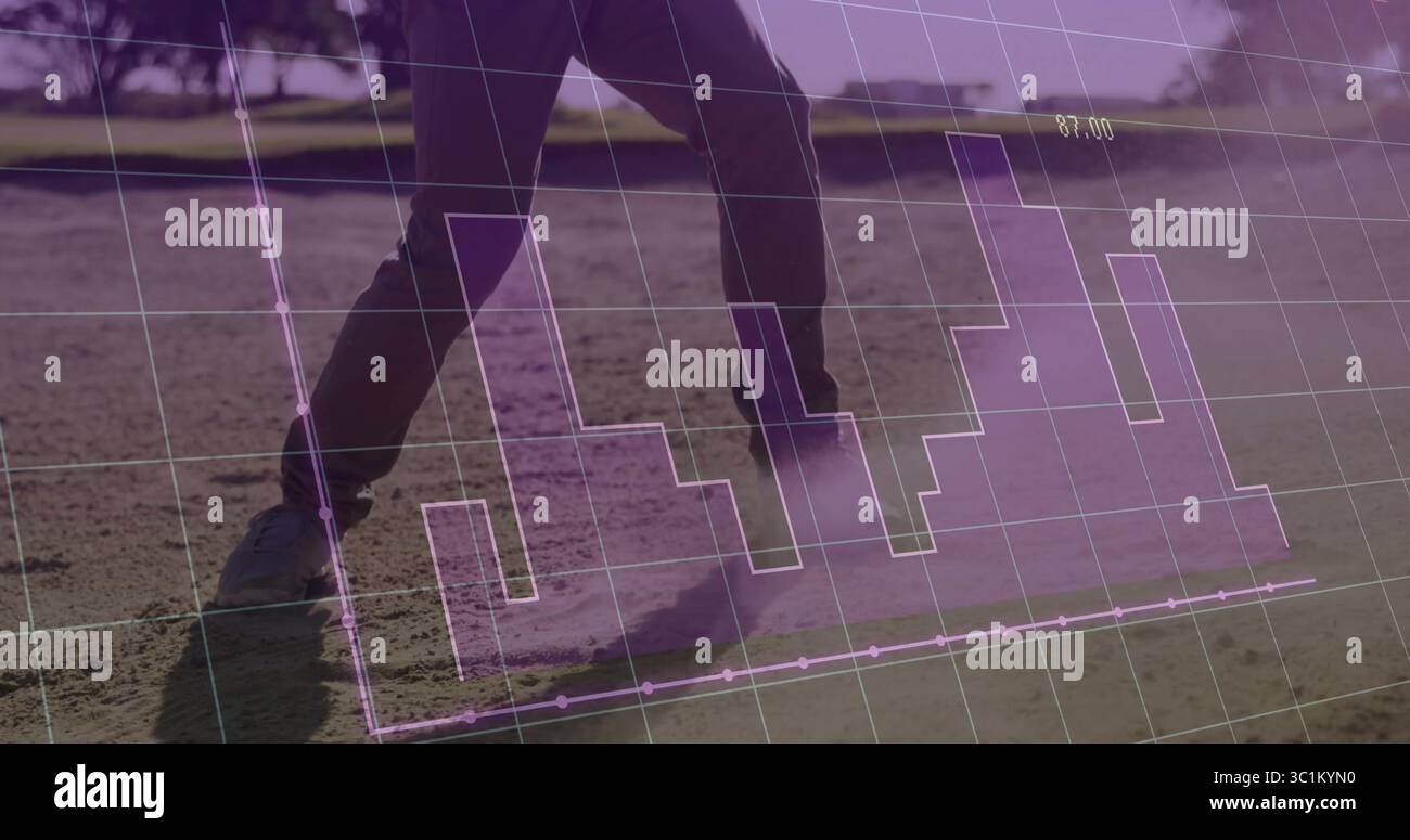 Calpestare il giocatore di baseball in pantaloni uniformi piantando scarpe da calcio sul campo con sovrapposizione di dati viola Foto Stock