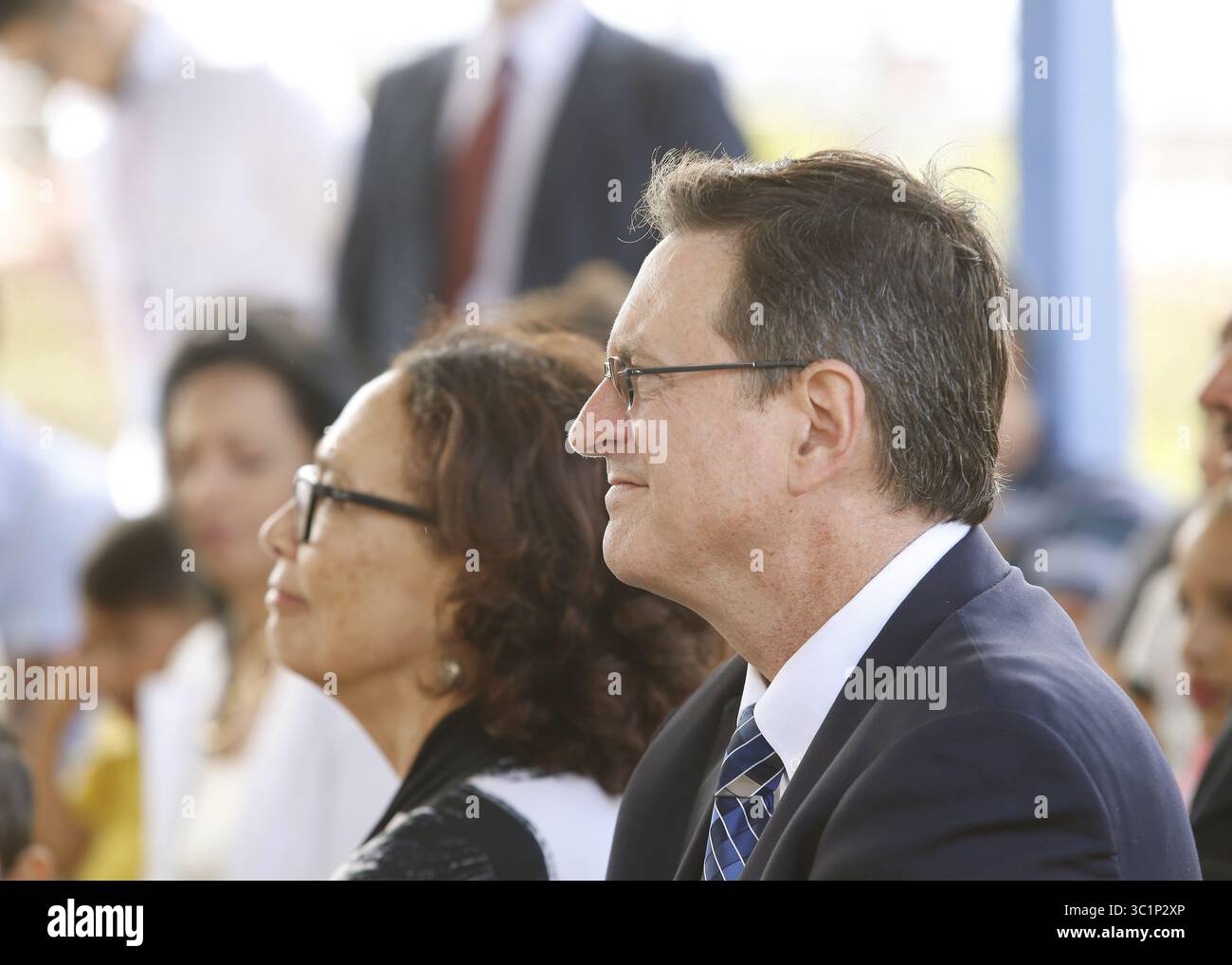 6 marzo 2019 - 06032019. Centro de Cuido Diurno (CECUDI) in San Isidro de Heredia. El presidente de la RepÃÂºblica, Carlos Alvarado, y otros representantes de gobierno firmaron un decreto de paternidad en el Centro de Cuido de San Isidro de Heredia. EN la foto: El presidente de la CCSS, RomÃÂn Macaya, y la MInistra de la Mujer, Patricia Mora, escuchan el discurso del presidente Alvarado. Foto: Albert MarÃÂ­n (immagine di credito: © la Nacion via ZUMA Press) Foto Stock
