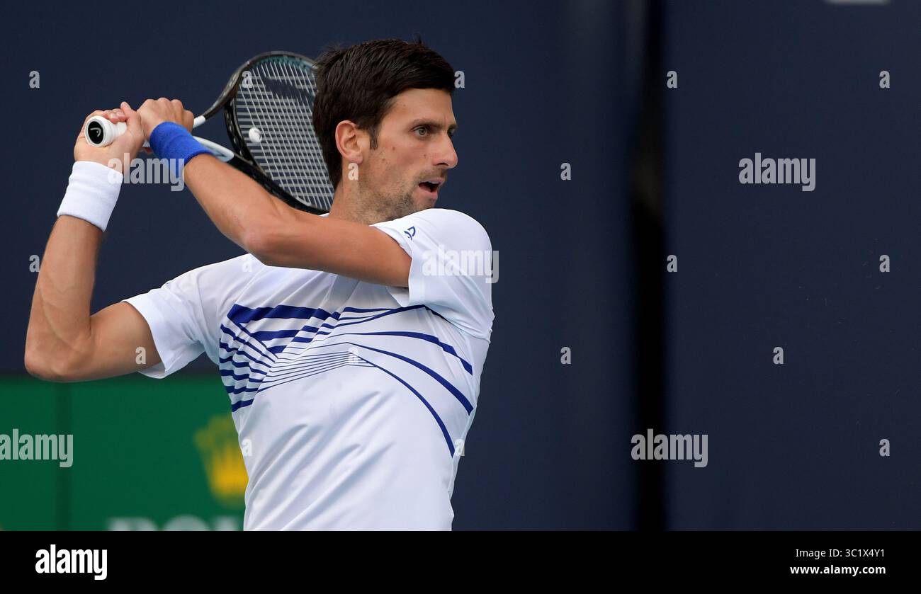 24 marzo 2019 - Miami Gardens, Florida, Stati Uniti d'America - MIAMI GARDENS, FLORIDA - 24 MARZO: Novak Djokovic della Serbia sconfigge Federico Delbonis dell'Argentina il giorno 7 del Miami Open presentato da Itau all'Hard Rock Stadium il 24 marzo 2019 a Miami Gardens, Florida. (Immagine di credito: © SMG via ZUMA Wire) Foto Stock