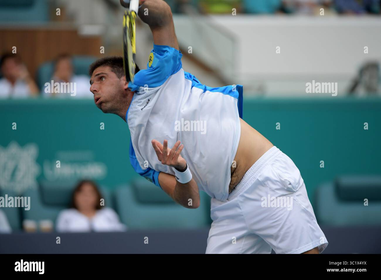 24 marzo 2019 - Miami Gardens, Florida, Stati Uniti d'America - MIAMI GARDENS, FLORIDA - 24 MARZO: Novak Djokovic della Serbia sconfigge Federico Delbonis dell'Argentina il giorno 7 del Miami Open presentato da Itau all'Hard Rock Stadium il 24 marzo 2019 a Miami Gardens, Florida. (Immagine di credito: © SMG via ZUMA Wire) Foto Stock