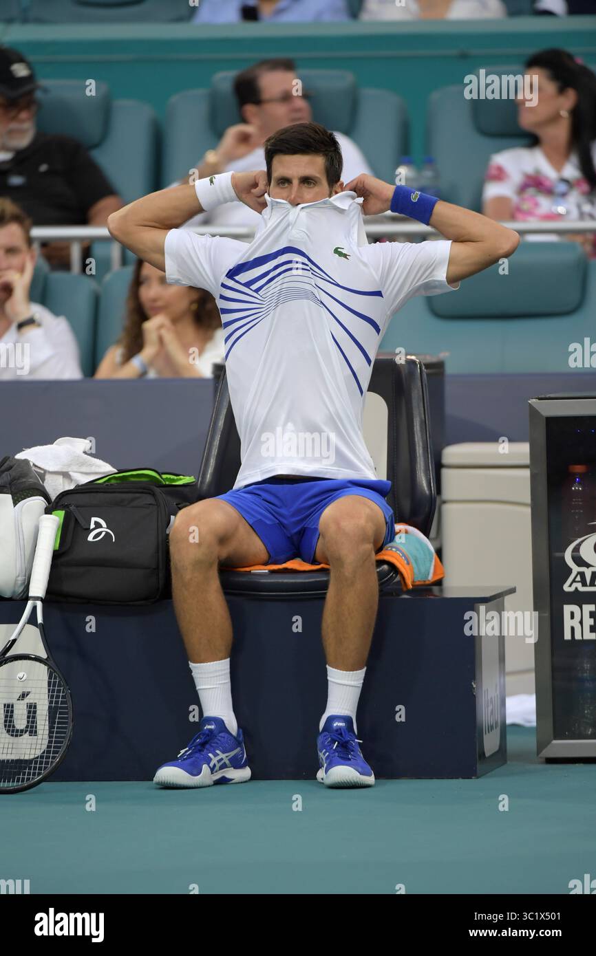 24 marzo 2019 - Miami Gardens, Florida, Stati Uniti d'America - MIAMI GARDENS, FLORIDA - 24 MARZO: Novak Djokovic della Serbia sconfigge Federico Delbonis dell'Argentina il giorno 7 del Miami Open presentato da Itau all'Hard Rock Stadium il 24 marzo 2019 a Miami Gardens, Florida. (Immagine di credito: © SMG via ZUMA Wire) Foto Stock