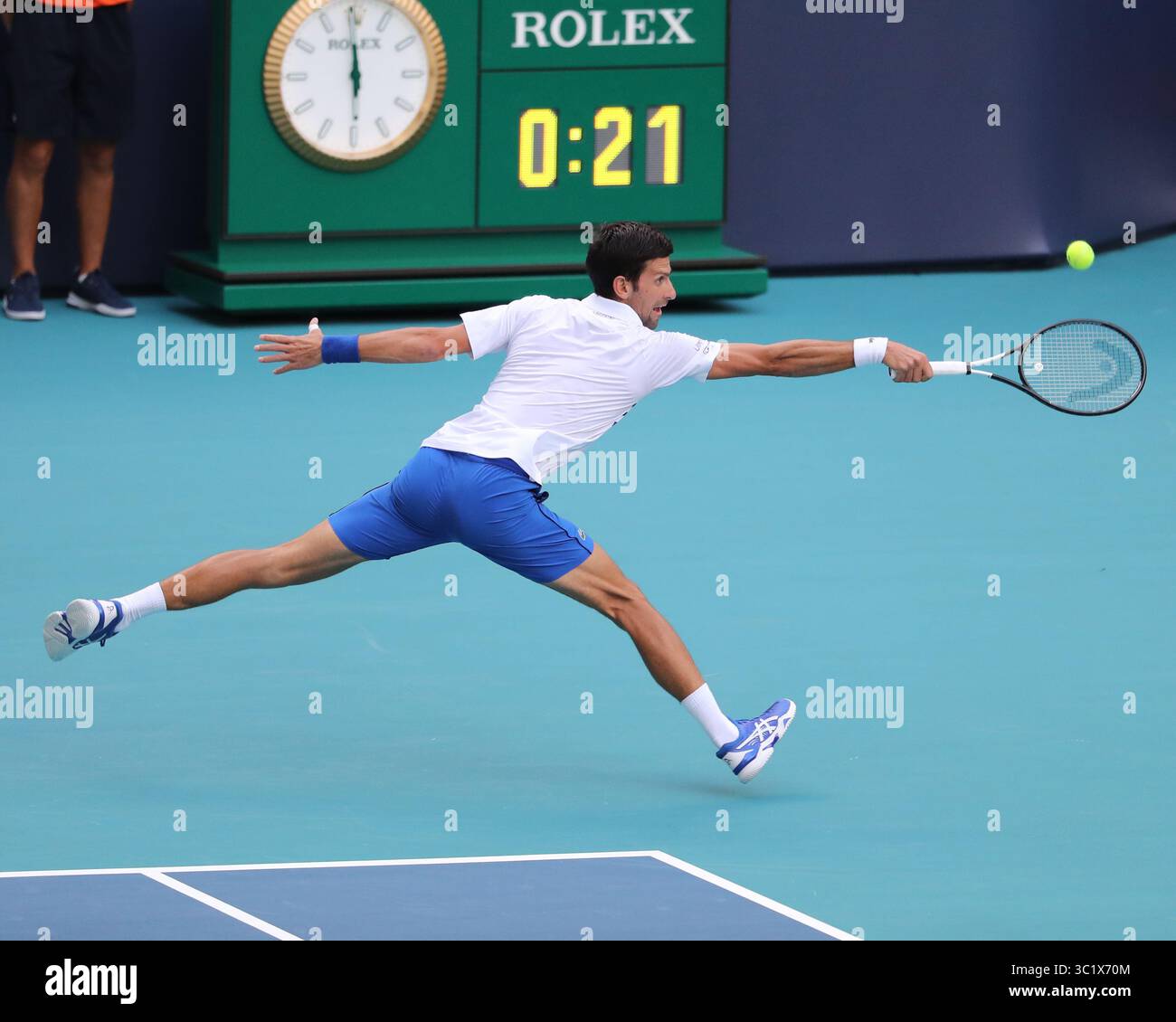24 marzo 2019 - Miami Gardens, Florida, Stati Uniti d'America - MIAMI GARDENS, FLORIDA - 24 MARZO: Novak Djokovic il giorno 7 del Miami Open presentato da Itau all'Hard Rock Stadium il 24 marzo 2019 a Miami Gardens, Florida. (Immagine di credito: © SMG via ZUMA Wire) Foto Stock