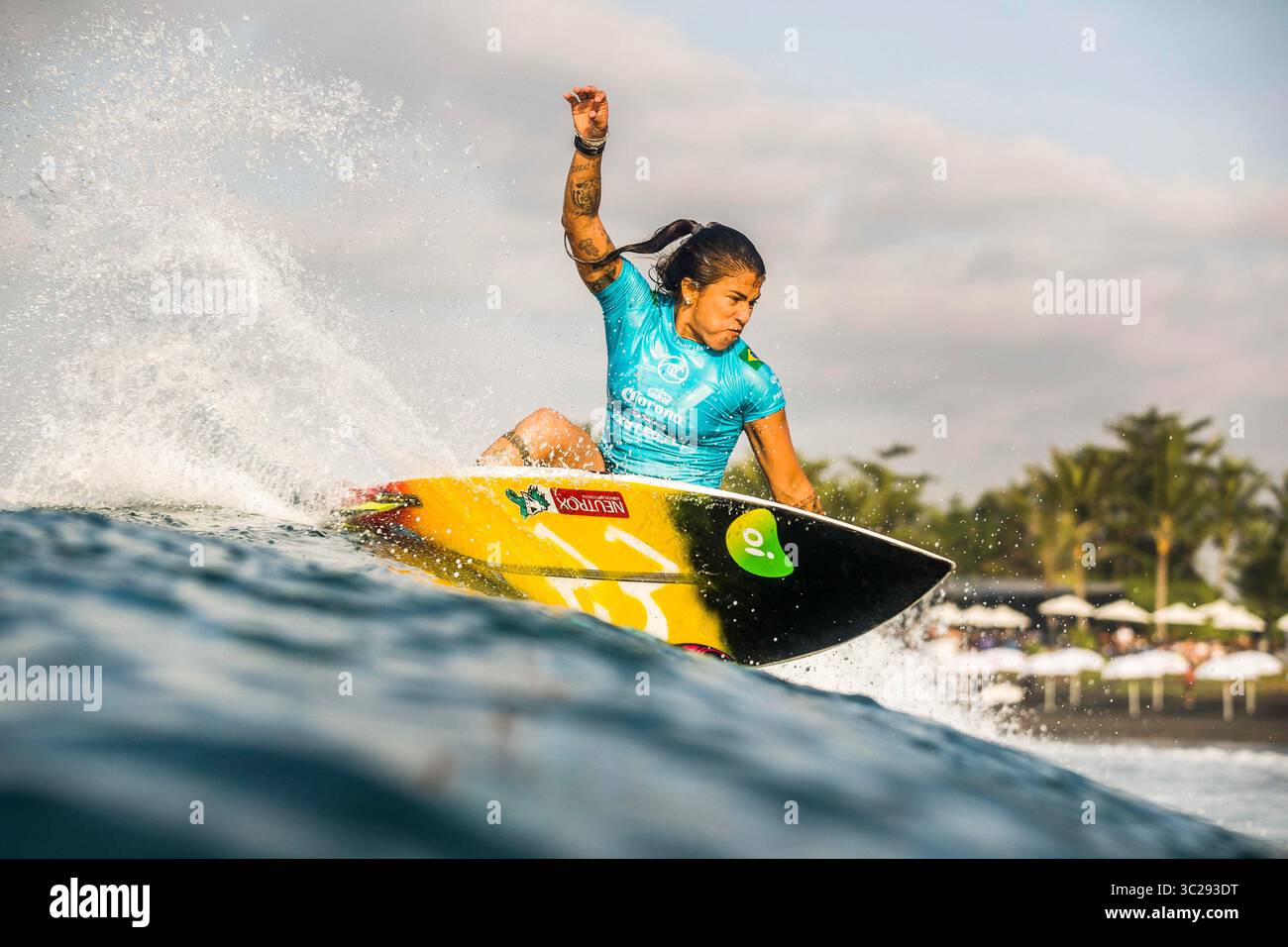 16 maggio 2019 - Bali, Java, Indonesia - SILVANA LIMA del Brasile, nel suo primo evento del Tour del Campionato di ritorno da infortunio avanza ai quarti di finale del Corona Bali 2019 protetto dopo aver vinto la Heat 3 del Round 3 a Keramas il 16 maggio 2019 a Bali, Indonesia. (Immagine di credito: © Matt Dunbar/WSL via ZUMA Wire/ZUMAPRESS.com) Foto Stock