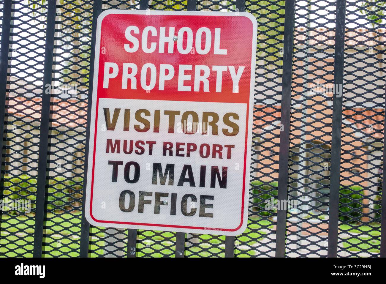 Miami Beach Florida, Washington Avenue, Miami Beach Fienberg Fisher K-8 scuola pubblica, scuola, proprietà, sicurezza, visitatore, check-in, ufficio principale, regola di ingresso, A. Foto Stock