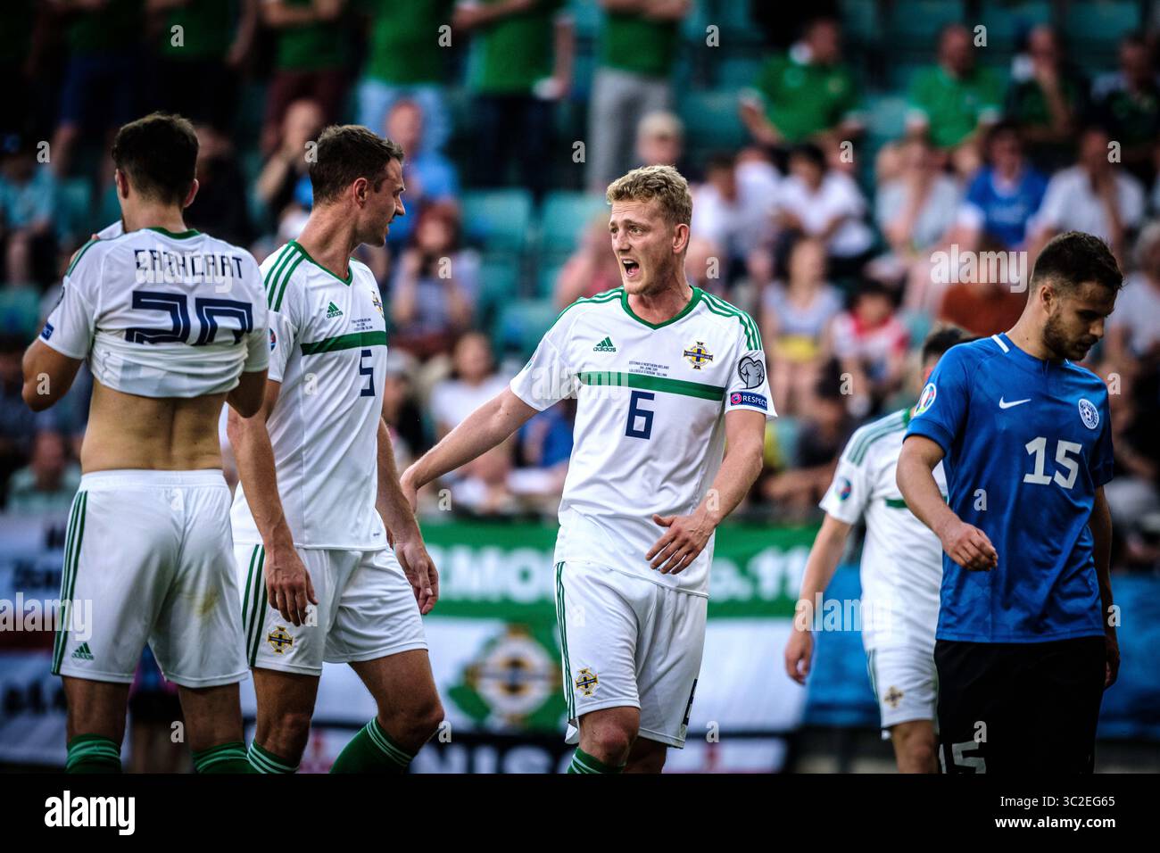 8 giugno 2019 - Tallinn, Harjumaa, Estonia - George Saville (6) ha reagito durante la partita di qualificazione a Euro 2020 tra Estonia e Irlanda del Nord a Tallinn. (Immagine di credito: © Hendrik Osula/SOPA Images via ZUMA Wire) Foto Stock