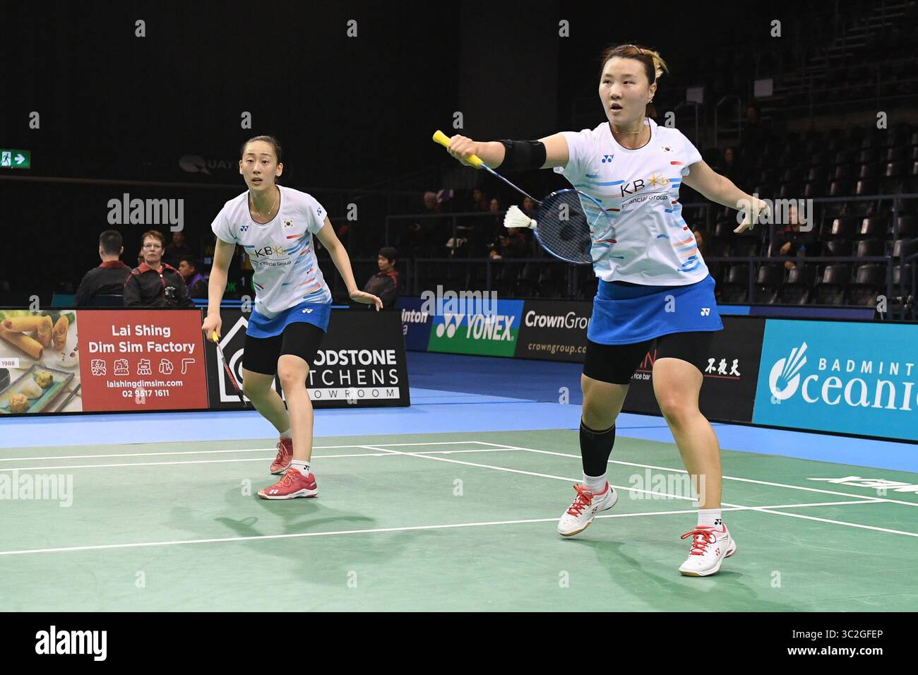 6 giugno 2019 - Sydney, nuovo Galles del Sud, Australia - Lee so Hee e Shin Seung Chan (Corea) visti in azione durante il Badminton Open 2019 Australian Women's Doubles match contro Hsu Ya Ching e Hu Ling Fang (Taipei cinese). .Lee e Shin hanno vinto il match 21-13, 21-19. (Immagine di credito: © Luis Veniegra/immagini SOPA tramite filo ZUMA) Foto Stock