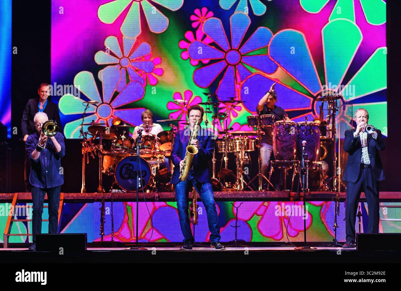 Giugno 15, 2019 - Hamilton, sul, U.S. - 15 Giugno 2019 - Hamilton, Ontario, Canada. James Pankow, Ray Herrmann e Lee Loughnane della mitica band Chicago esibirsi in concerto al centro FirstOntario. Photo credit: Brent Perniac/AdMedia (credito Immagine: © Brent Perniac/AdMedia via ZUMA filo) Foto Stock