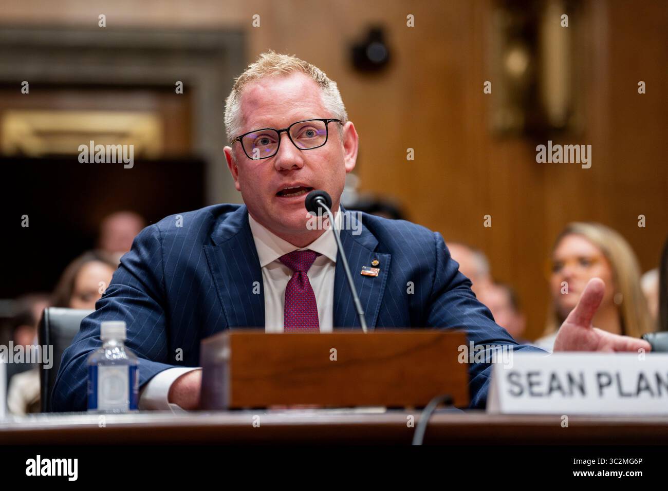 Washington, Stati Uniti. 24 luglio 2025. Sean Plankey interviene durante un'audizione del Senate Homeland Security Committee sulla sua nomina a direttore della Cybersecurity and Infrastructure Security Agency per il Dipartimento della sicurezza interna presso il Campidoglio degli Stati Uniti a Washington, DC, giovedì 24 luglio 2025. Foto di Bonnie Cash/UPI credito: UPI/Alamy Live News Foto Stock