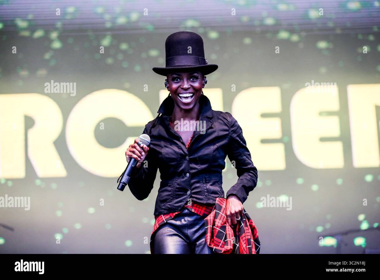 Giugno 23, 2019 - Reykjavâ€™k, Islanda - Music Artista MORCHEEBA compie durante il quinto segreto Solstice Festival in Laugadalur, Reykjavâ€™k, Islanda detenute da giugno 21-23, 2019...segreto Solstice, situato appena al di fuori di Reykjavik, Islanda, coerentemente vanta una lineup che è così diversificato e distintivo come il festival nei dintorni. Presentazione di alcuni dei più grandi del mondo di artisti contemporanei, amati musicisti di culto nonché fresco talento locale la festa continua per tutta la notte con un piccolo aiuto da parte del sole di mezzanotte che è quasi sempre presente per tutta l'estate equinox. (Credito Foto Stock