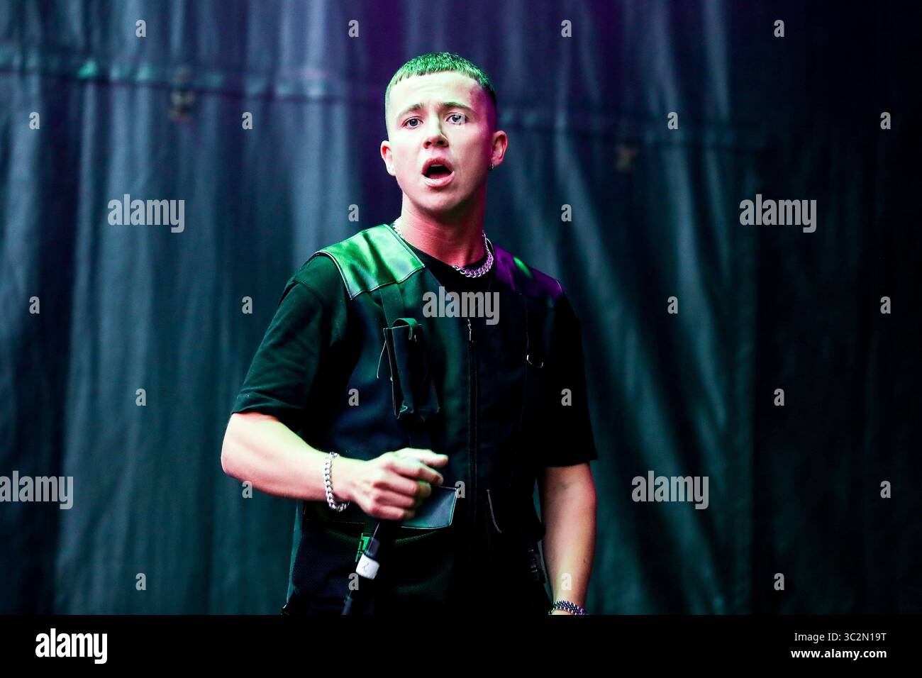 Giugno 23, 2019 - Reykjavâ€™k, Islanda - Musica rap FLONI artista compie durante il quinto segreto Solstice Festival in Laugadalur, Reykjavâ€™k, Islanda detenute da giugno 21-23, 2019...segreto Solstice, situato appena al di fuori di Reykjavik, Islanda, coerentemente vanta una lineup che è così diversificato e distintivo come il festival nei dintorni. Presentazione di alcuni dei più grandi del mondo di artisti contemporanei, amati musicisti di culto nonché fresco talento locale la festa continua per tutta la notte con un piccolo aiuto da parte del sole di mezzanotte che è quasi sempre presente per tutta l'estate equinox. (Credito Foto Stock