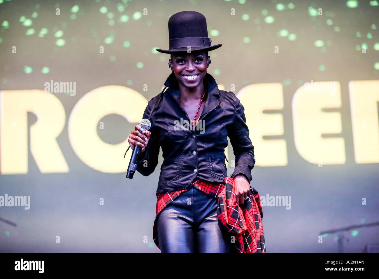 Giugno 23, 2019 - Reykjavâ€™k, Islanda - Music Artista MORCHEEBA compie durante il quinto segreto Solstice Festival in Laugadalur, Reykjavâ€™k, Islanda detenute da giugno 21-23, 2019...segreto Solstice, situato appena al di fuori di Reykjavik, Islanda, coerentemente vanta una lineup che è così diversificato e distintivo come il festival nei dintorni. Presentazione di alcuni dei più grandi del mondo di artisti contemporanei, amati musicisti di culto nonché fresco talento locale la festa continua per tutta la notte con un piccolo aiuto da parte del sole di mezzanotte che è quasi sempre presente per tutta l'estate equinox. (Credito Foto Stock