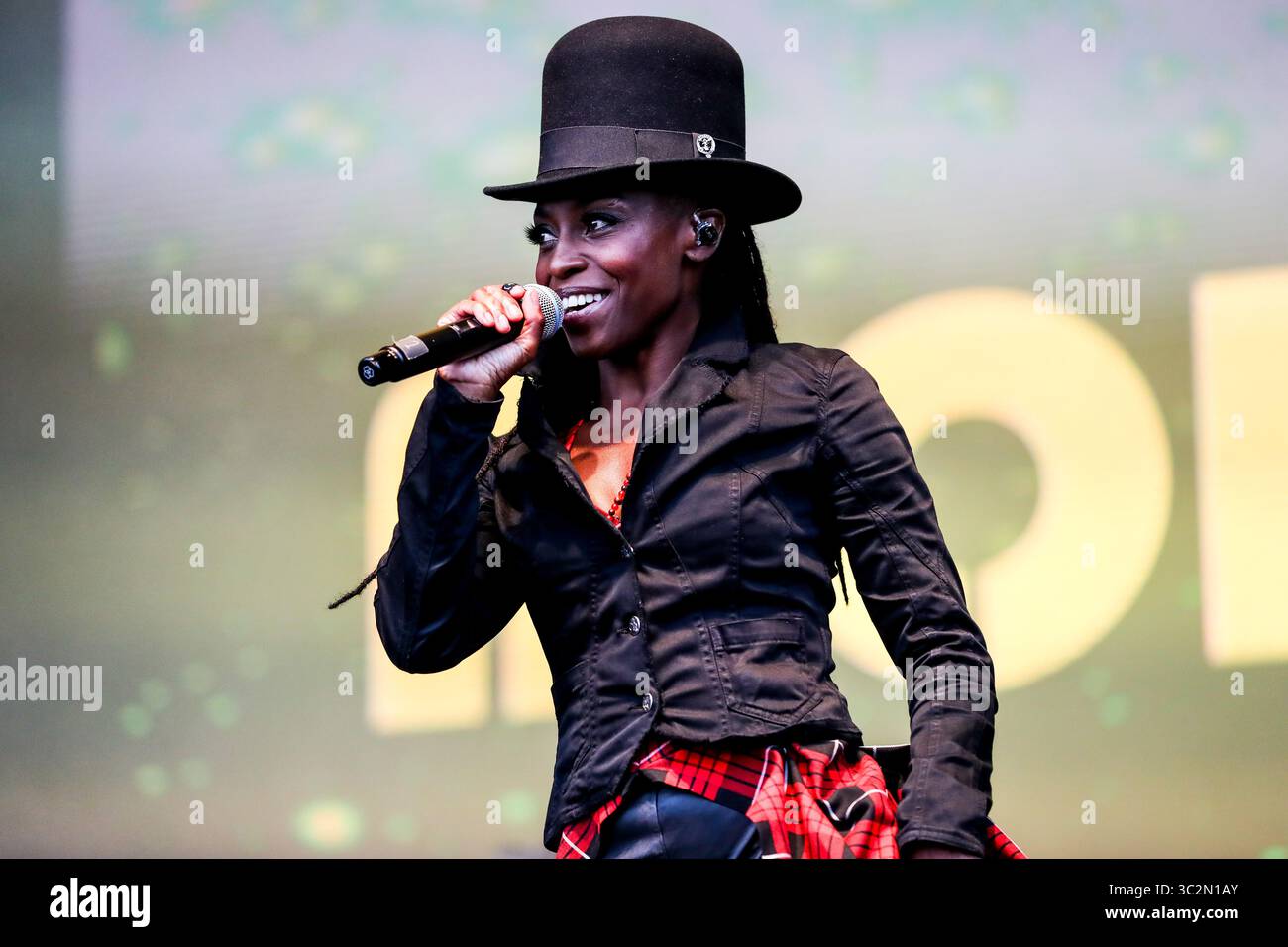Giugno 23, 2019 - Reykjavâ€™k, Islanda - Music Artista MORCHEEBA compie durante il quinto segreto Solstice Festival in Laugadalur, Reykjavâ€™k, Islanda detenute da giugno 21-23, 2019...segreto Solstice, situato appena al di fuori di Reykjavik, Islanda, coerentemente vanta una lineup che è così diversificato e distintivo come il festival nei dintorni. Presentazione di alcuni dei più grandi del mondo di artisti contemporanei, amati musicisti di culto nonché fresco talento locale la festa continua per tutta la notte con un piccolo aiuto da parte del sole di mezzanotte che è quasi sempre presente per tutta l'estate equinox. (Credito Foto Stock