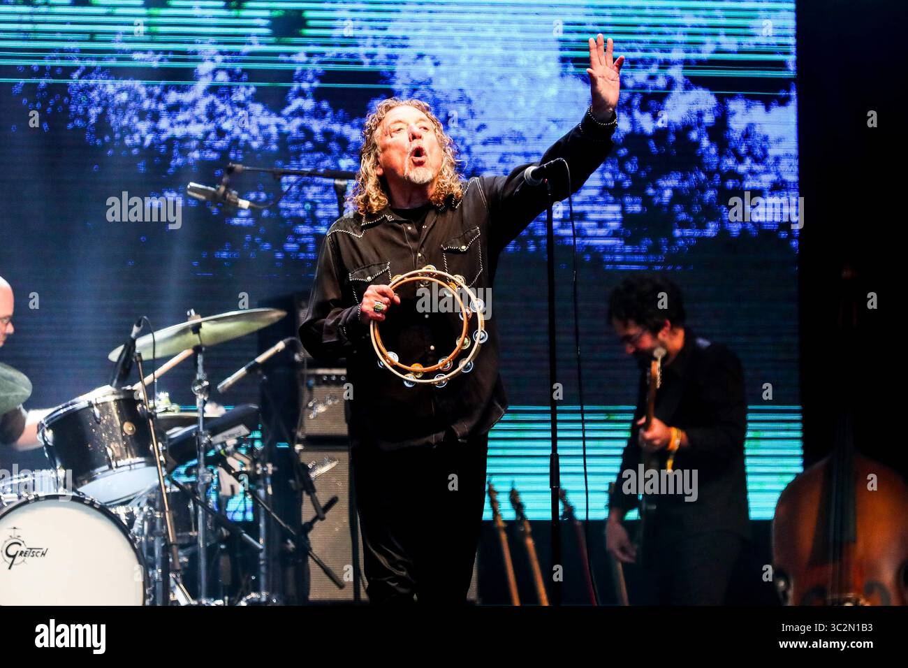 Giugno 23, 2019 - Reykjavâ€™k, Islanda - Music Artista Robert Plant compie durante il quinto segreto Solstice Festival in Laugadalur, Reykjavâ€™k, Islanda detenute da giugno 21-23, 2019...segreto Solstice, situato appena al di fuori di Reykjavik, Islanda, coerentemente vanta una lineup che è così diversificato e distintivo come il festival nei dintorni. Presentazione di alcuni dei più grandi del mondo di artisti contemporanei, amati musicisti di culto nonché fresco talento locale la festa continua per tutta la notte con un piccolo aiuto da parte del sole di mezzanotte che è quasi sempre presente per tutta l'estate equinox. (Cre Foto Stock