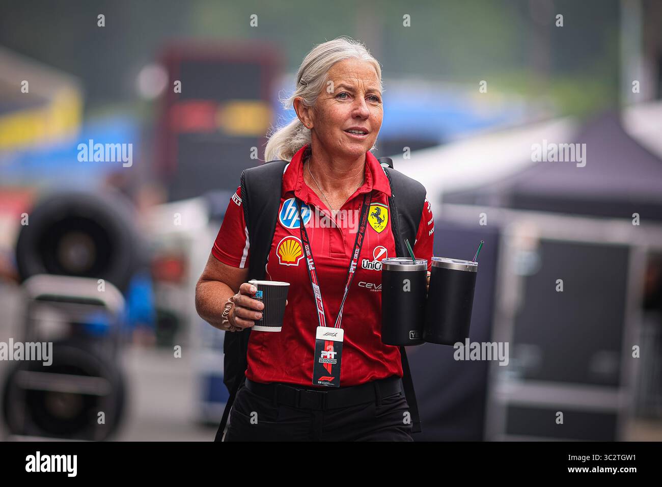 Angela Cullen, Lewis Hamilton Personal Trainer, durante il GP del Belgio, Spa-Francorchamps 24-27 luglio 2025 Formula 1 World Championship 2025. Foto Stock