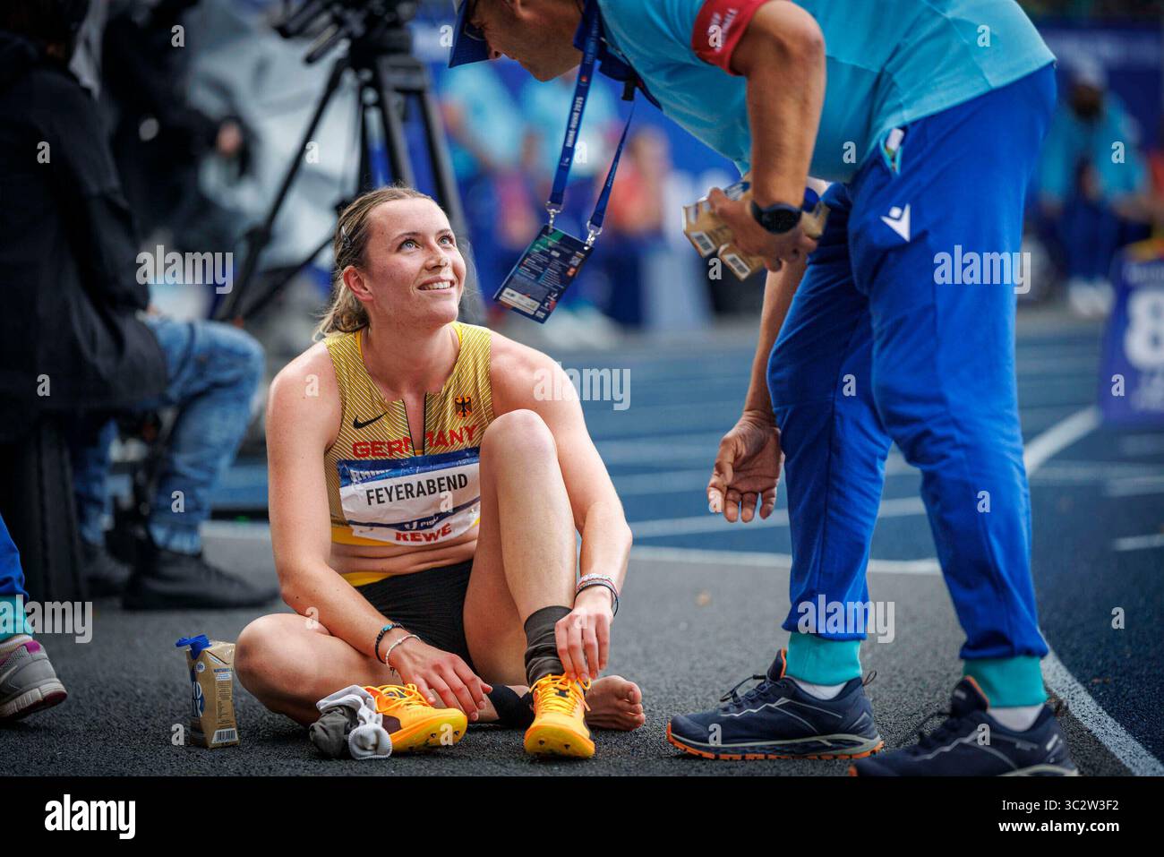 Bochum, Deutschland. 24 luglio 2025. Jenna Fee Feyerabend (TV Gro?-Gerau, GER), Hochschule: San Diego State University (USA); FISU World University Games - Rhine-Ruhr 2025 am 24.07.2025 im Lohrheidestadion, Bochum (Nordrhein-Westfalen) crediti: dpa/Alamy Live News Foto Stock