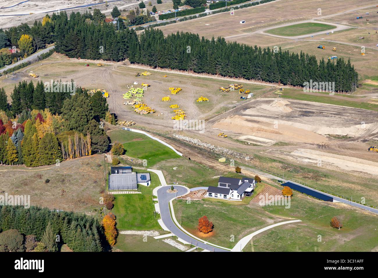 Wanaka, regione di Otago, nuova Zelanda, sviluppo del centro cittadino di Wanaka per costruire una nuova città residenziale e commerciale Three Parks Wanaka Foto Stock