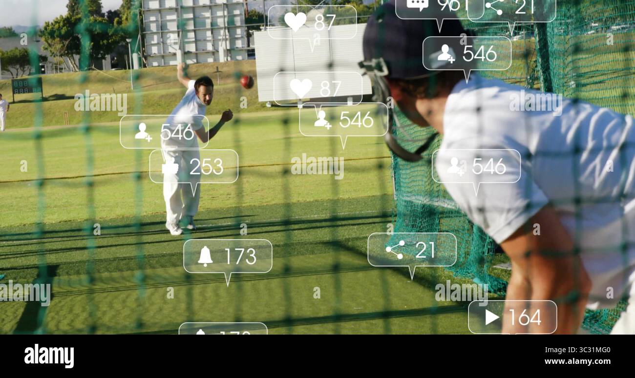 Bowling cricketer che consegna palla rossa in gabbia, battitore in attesa con mazza, casco, icone digitali Foto Stock