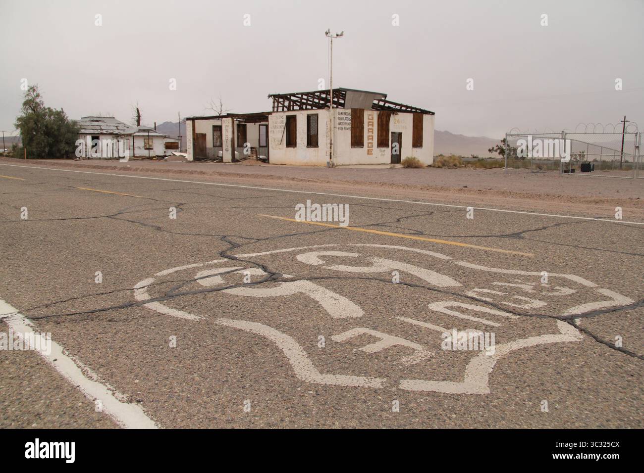 stazione di servizio abbandonata route 66 california Foto Stock