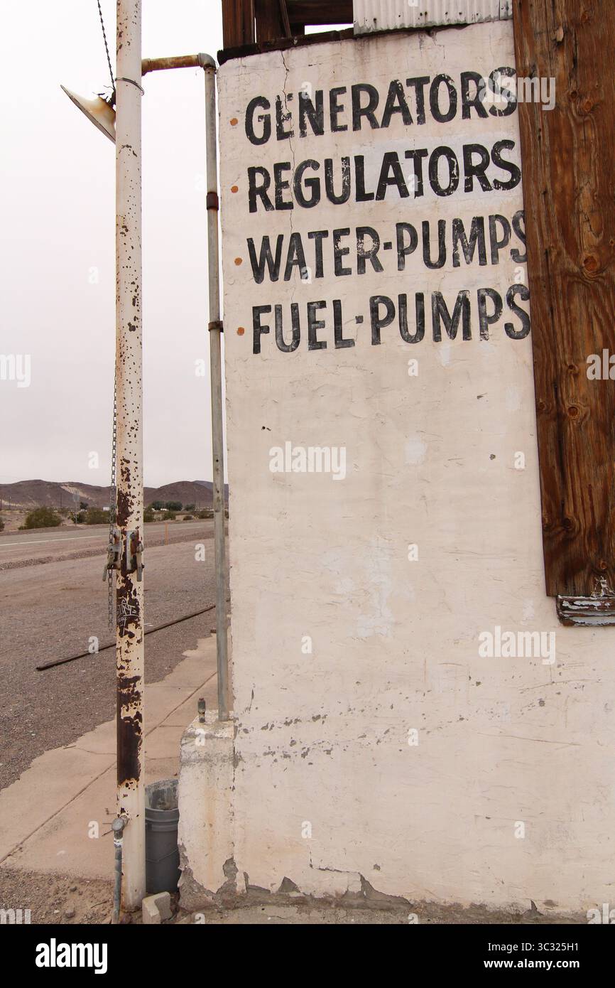 edificio abbandonato route 66 ludlow california Foto Stock