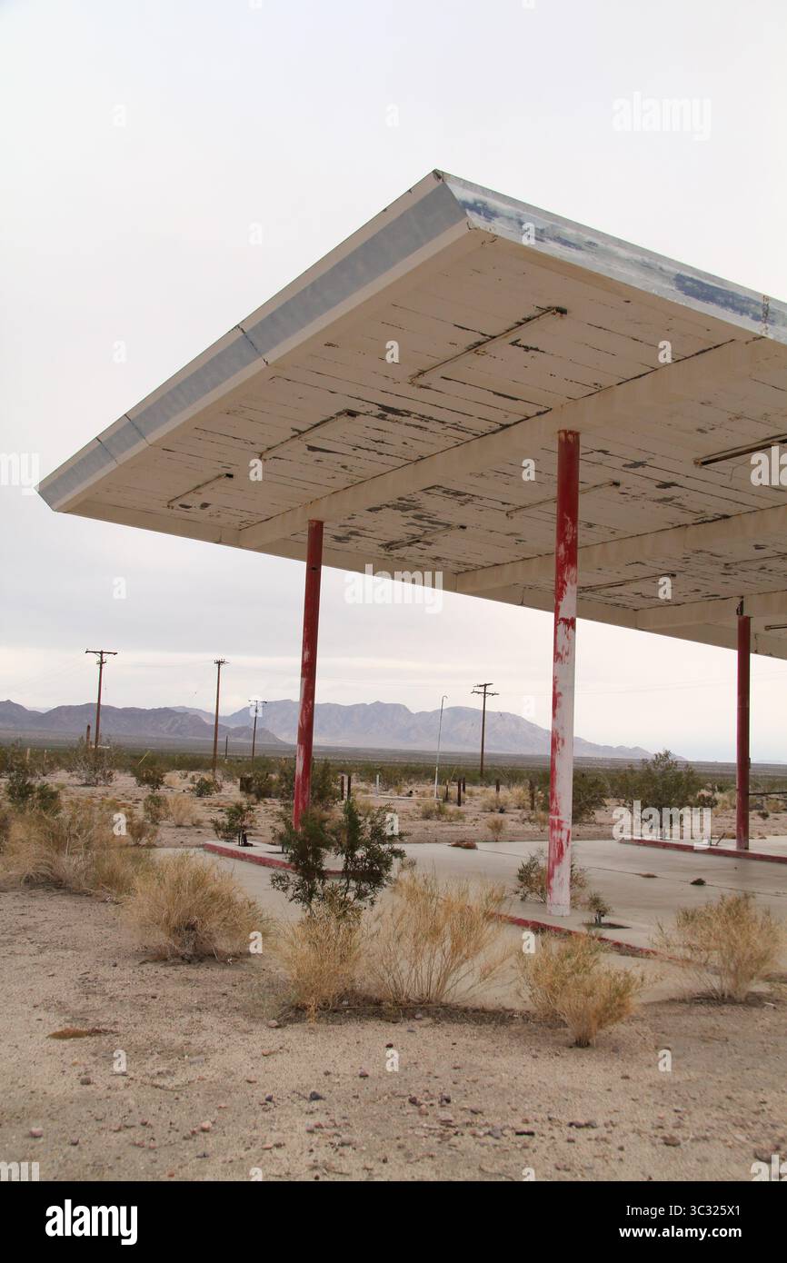 stazione di servizio abbandonata route 66 california Foto Stock