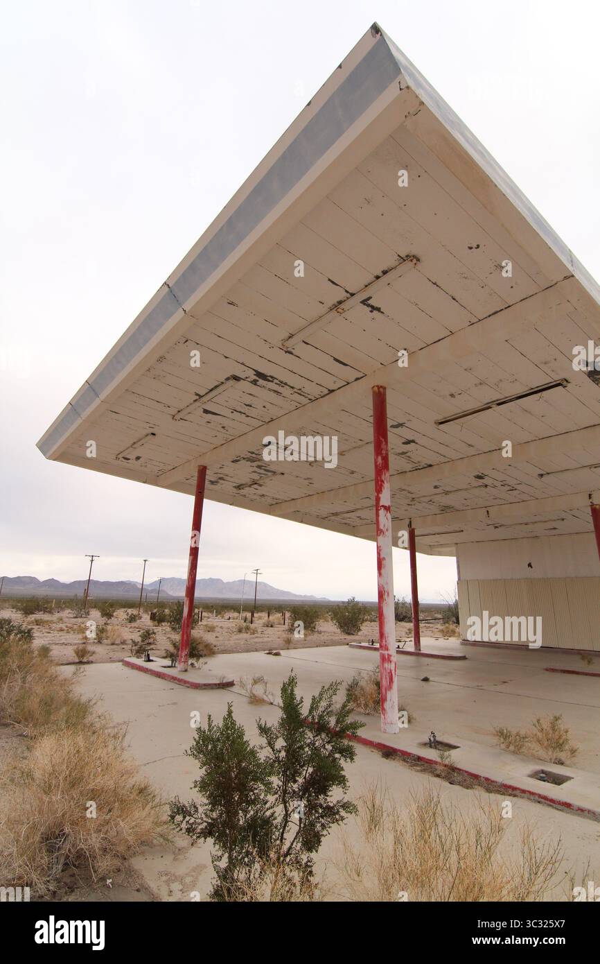 stazione di servizio abbandonata route 66 california Foto Stock