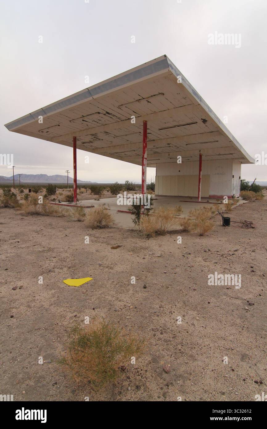 stazione di servizio abbandonata route 66 california Foto Stock