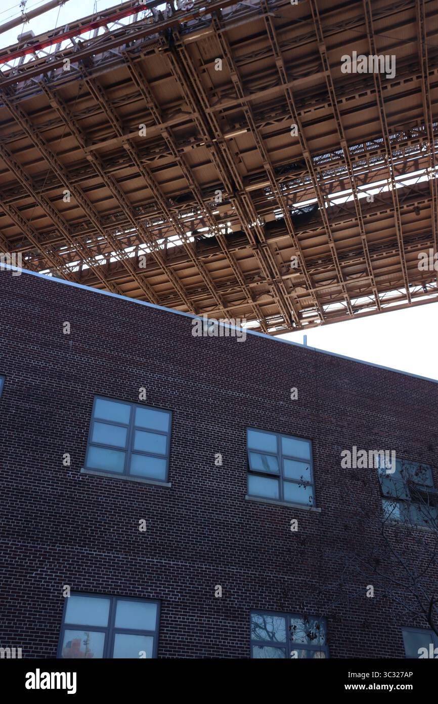 sotto il ponte di brooklyn Foto Stock