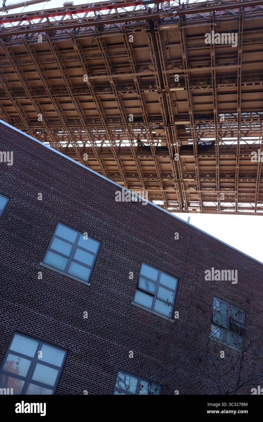 sotto il ponte di brooklyn Foto Stock