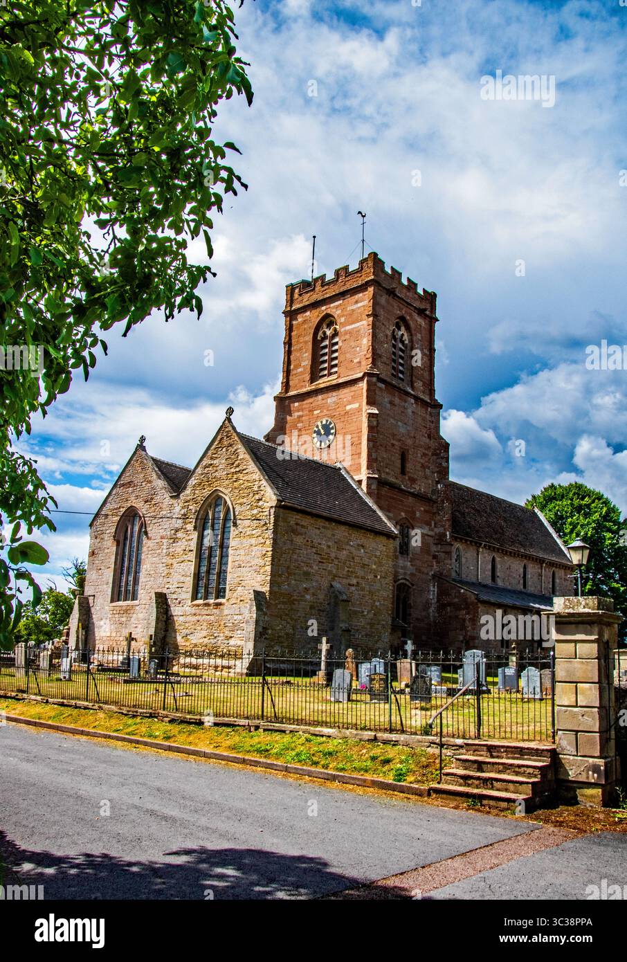 Chiesa di San Bartolemeo, molto Marcle. Foto Stock