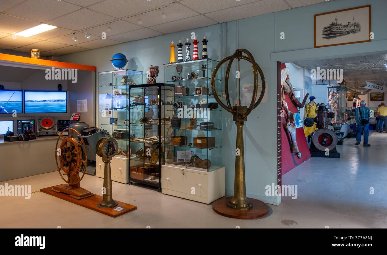 Visserijmuseum / Museo della pesca interno nel porto di Breskens lungo la Schelda occidentale, Sluis, Zelanda, Paesi Bassi Foto Stock