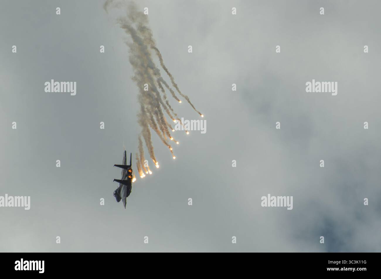 Spettacolo aereo, aviazione, evento, aerei, Thunderbirds, F-16, Fighting Falcon, USAF, JET, militare, team, dimostrazione, squadrone, prestazioni, precisione, Foto Stock