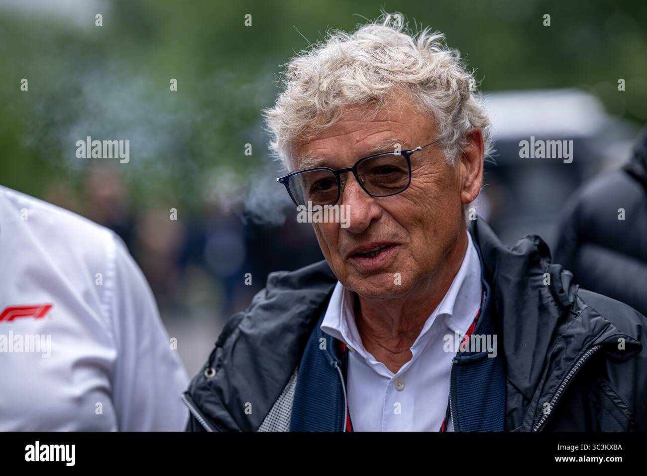 CIRCUIT DE SPA-FRANCORCHAMPS, BELGIO - LUGLIO 25: Hermann Tilke, progettista di circuiti di F1, durante il Gran Premio del Belgio al Circuit de Spa-Francorchamps venerdì 25 luglio 2025 a Stavelot, Belgio (foto di Michael Potts/BSR Agency) credito: Agenzia BSR/Alamy Live News Foto Stock