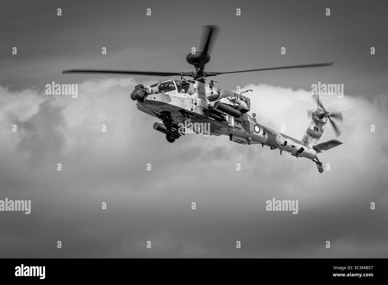 Qatar Emiri Air Force - AH-64E Apache Guardian, arrivo al Royal International Air Tattoo del 2025. Foto Stock