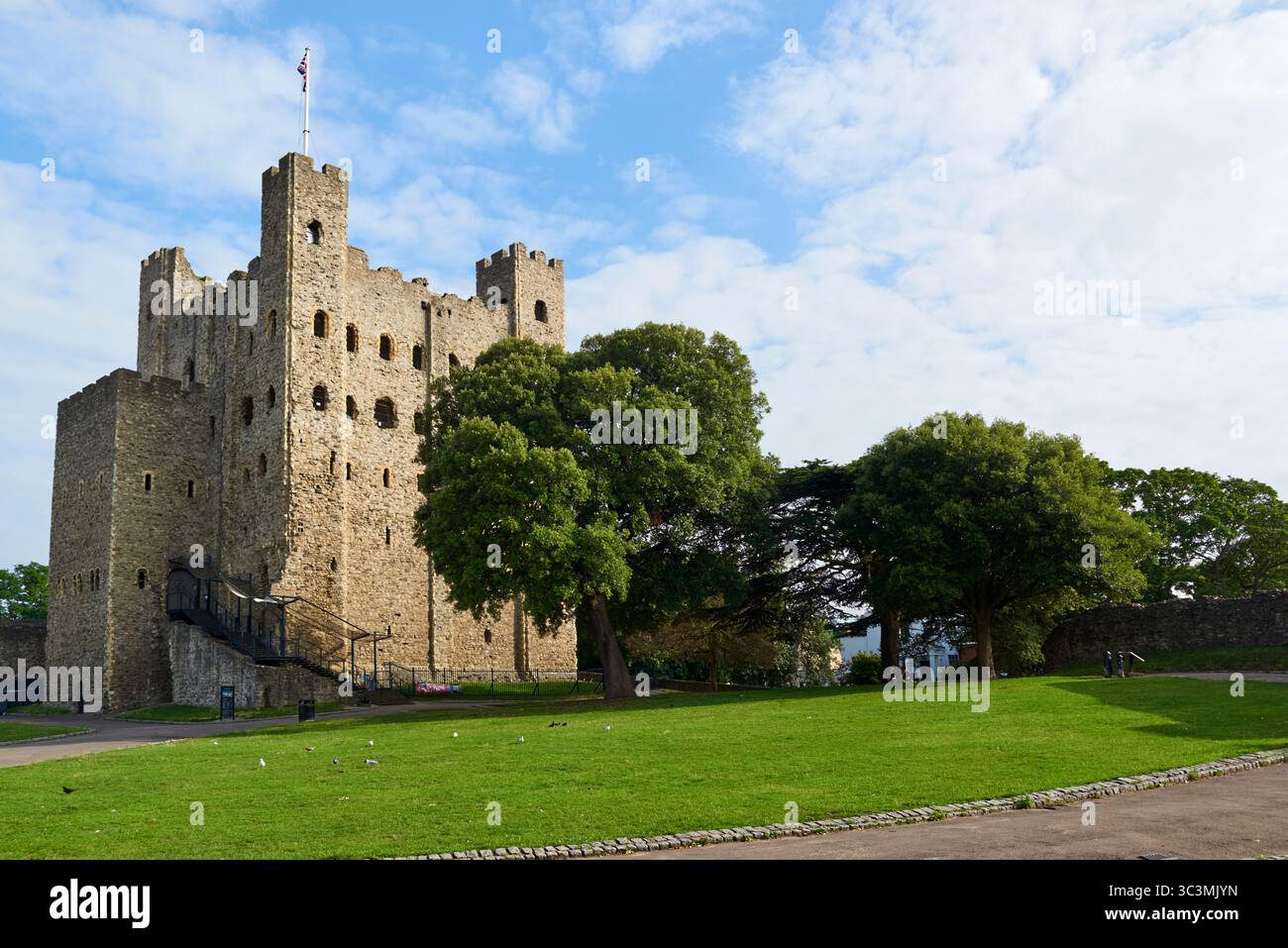 La storica fortezza e i giardini di Rochester-upon-Medway, Kent, Regno Unito Foto Stock