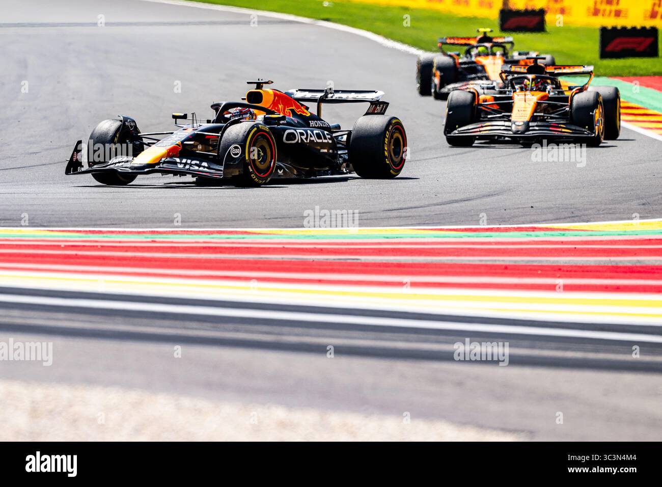 Francorchamps, Belgio. 26 luglio 2025. Il pilota olandese della Red Bull Racing Max Verstappen è raffigurato durante una gara sprint in vista del Gran Premio di F1 del Belgio, a Spa-Francorchamps, sabato 26 luglio 2025. Il Gran Premio di Formula 1 di Spa-Francorchamps si svolge questo fine settimana, dal 24 al 27 luglio. BELGA FOTO JONAS ROOSENS credito: Belga News Agency/Alamy Live News Foto Stock Francorchamps, Belgio. 26 luglio 2025. Il pilota olandese della Red Bull Racing Max Verstappen è raffigurato durante una gara sprint in vista del Gran Premio di F1 del Belgio, a Spa-Francorchamps, sabato 26 luglio 2025. Il Gran Premio di Formula 1 di Spa-Francorchamps si svolge questo fine settimana, dal 24 al 27 luglio. BELGA FOTO JONAS ROOSENS credito: Belga News Agency/Alamy Live News Foto Stock