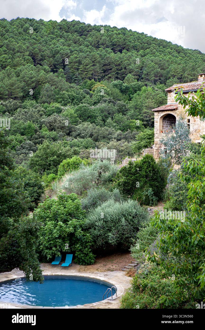 Casa in pietra nella campagna francese di Ardeche Foto Stock
