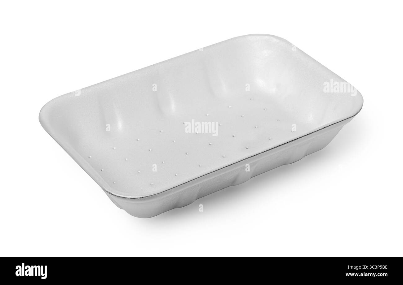 Vassoio bianco vuoto in polistirolo isolato su sfondo bianco, pronto per l'esposizione degli alimenti Foto Stock