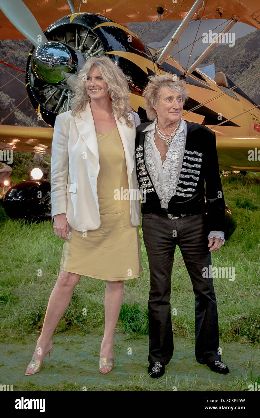 Londra, Regno Unito. 15 maggio 2025. Penny Lancaster e Rod Stewart partecipano alla première mondiale di "Mission: Impossible - The Final Reckoning" Foto Stock