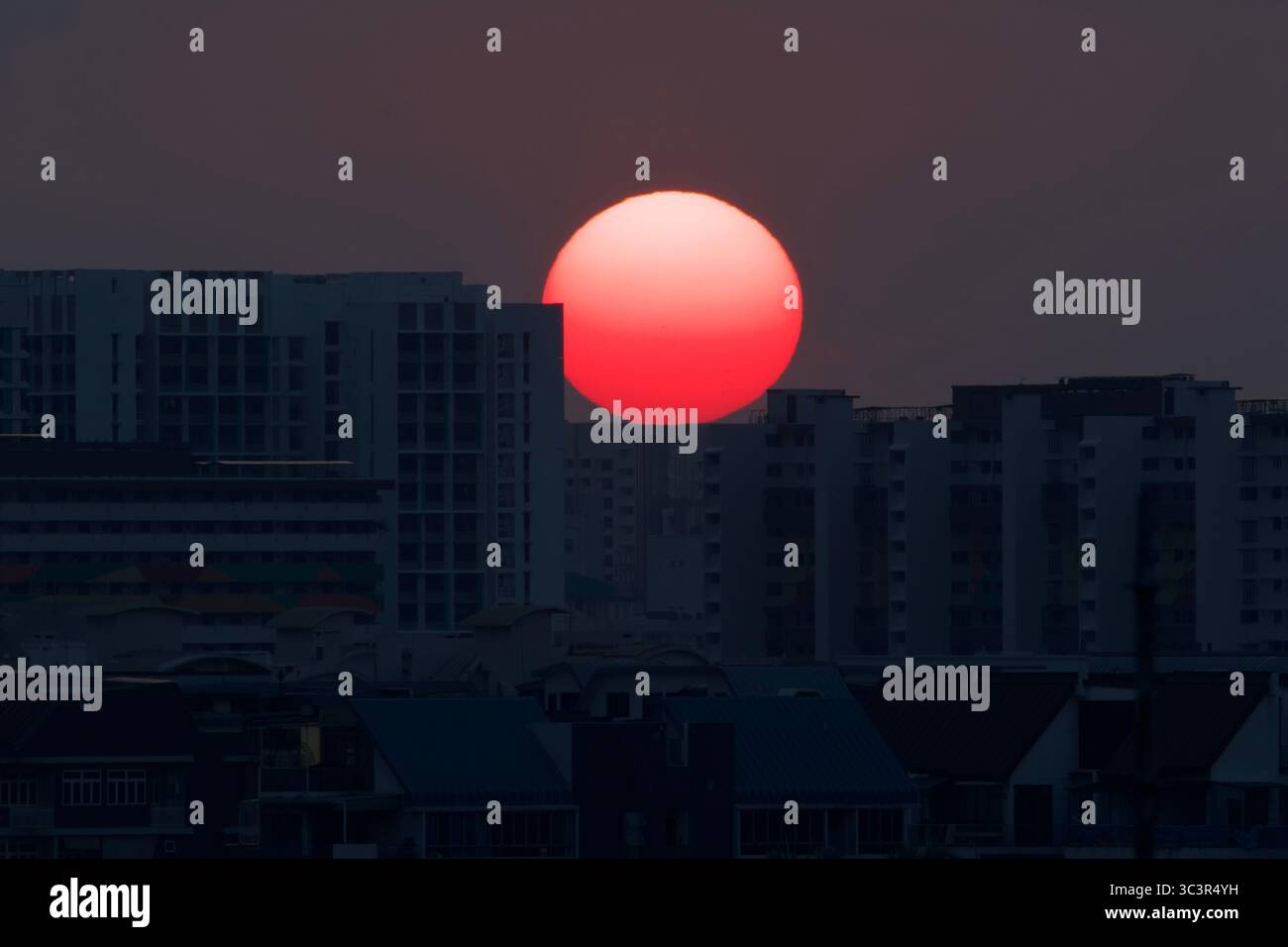 I tramonti sono come i dipinti di Dio nel cielo Foto Stock