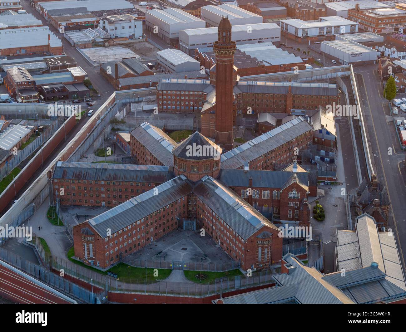 Immagine aerea del paesaggio urbano di Manchester con la prigione di Manchester HM Foto Stock