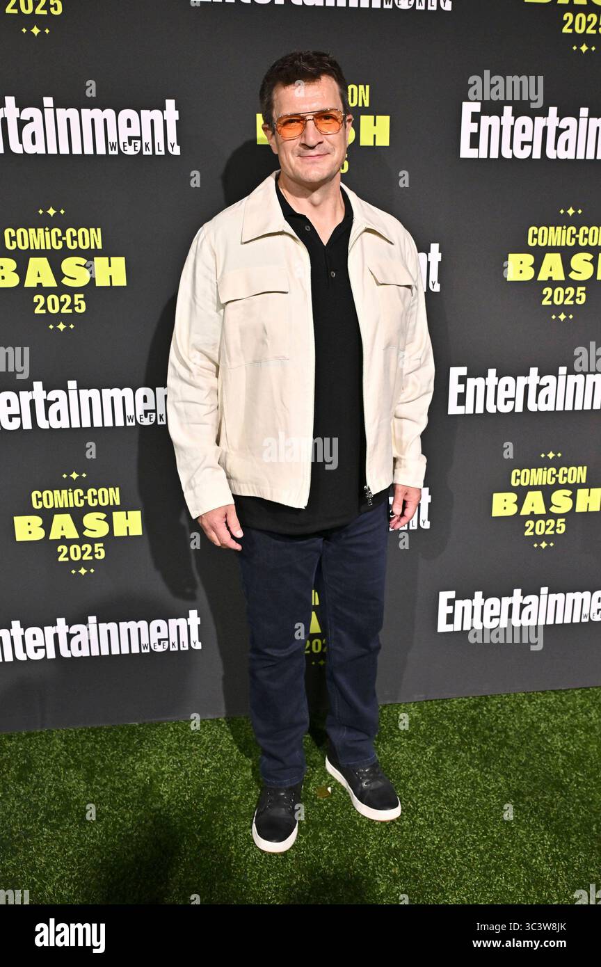 Nathan Fillion Beim Entertainment Weekly Comic-con Bash auf der San Diego Comic-con International 2025 im Hard Rock Hotel. San Diego, 26.07.2025 *** Nathan Fillion all'Entertainment Weekly Comic con Bash al San Diego Comic con International 2025 all'Hard Rock Hotel San Diego, 26 07 2025 foto:xD.xStarbuckx/xFuturexImagex Weekly_5792 Foto Stock