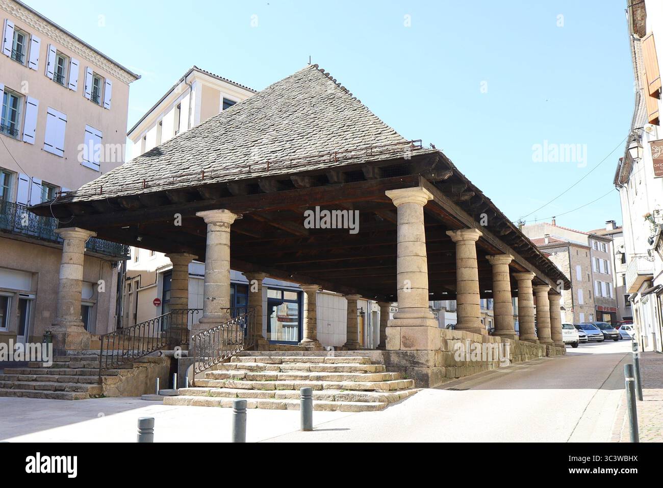Mercato, ex mercato del grano, comune di Langogne, dipartimento di Lozère, Francia Foto Stock