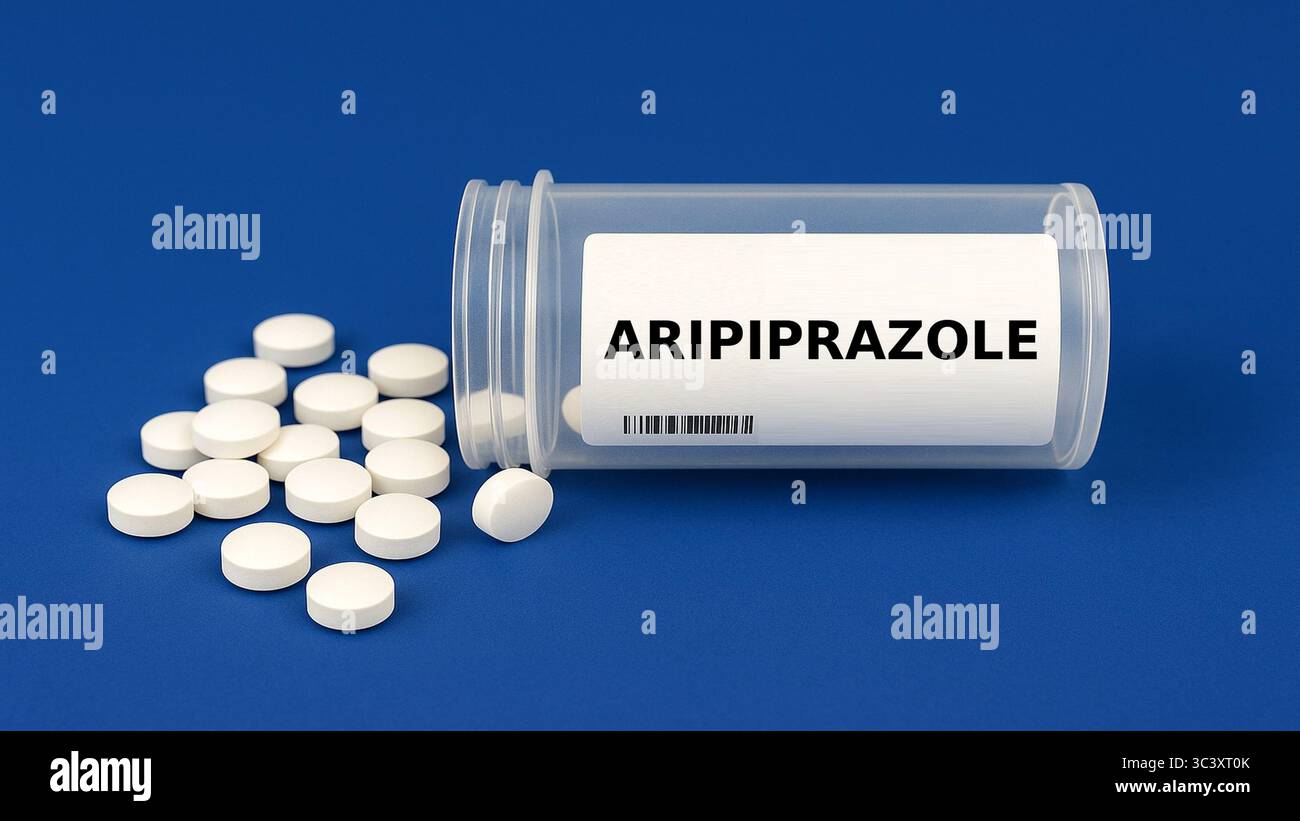 Scatola di compresse di ARIPIPRAZOLO poste su un tavolo, in farmacia ospedaliera – farmaco utilizzato per il trattamento della schizofrenia, disturbo bipolare e depressivo maggiore Foto Stock