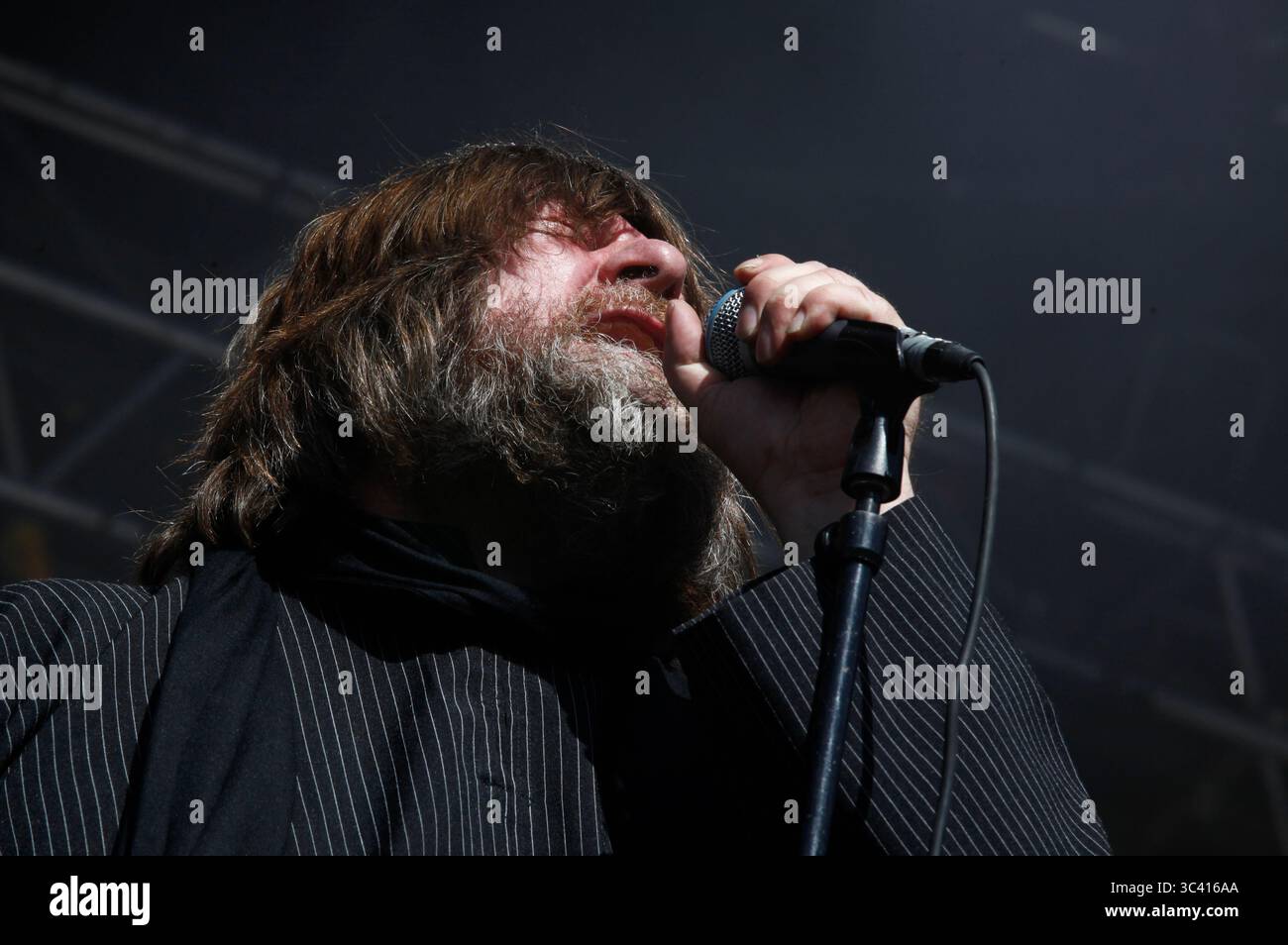 Ebbot Lundberg in Soundtrack of Our Lives all'Hultsfred Festival 2012, Hultsfred, Svezia. Foto Stock