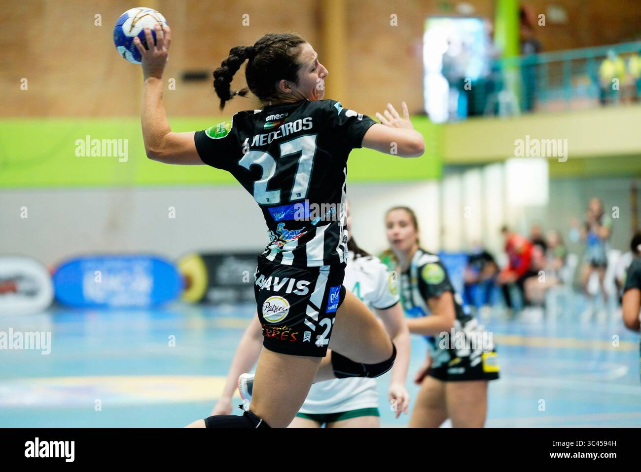 1 maggio 2021, Alhaurin de la Torre, Malaga, Spagna: Isabelle Medeiros in azione durante Rincon Fertilidad Malaga vs CBM Elche Game of Liga Guerreras Iberdrola 2020/21 a Pabellon El Limon. (Immagine di credito: © Francis Gonzalez/immagini SOPA tramite filo ZUMA) Foto Stock