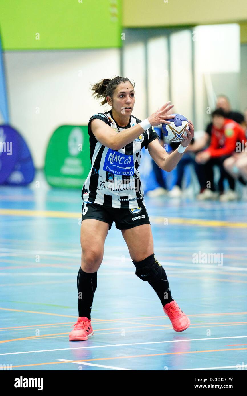 1 maggio 2021, Alhaurin de la Torre, Malaga, Spagna: Estela Doiro in azione durante Rincon Fertilidad Malaga vs CBM Elche Game of Liga Guerreras Iberdrola 2020/21 a Pabellon El Limon. (Immagine di credito: © Francis Gonzalez/immagini SOPA tramite filo ZUMA) Foto Stock